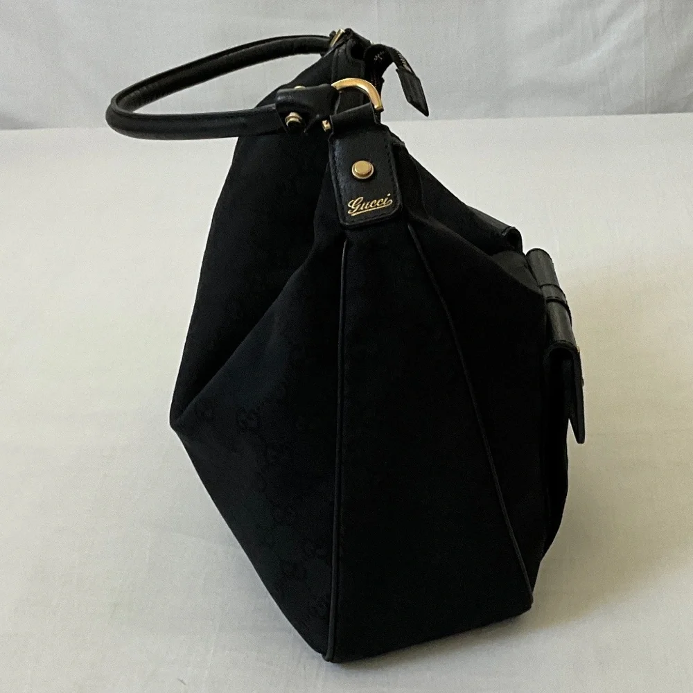 GUCCI Vintage GG Canvas Abbey D-Ring Pocket Hobo Black